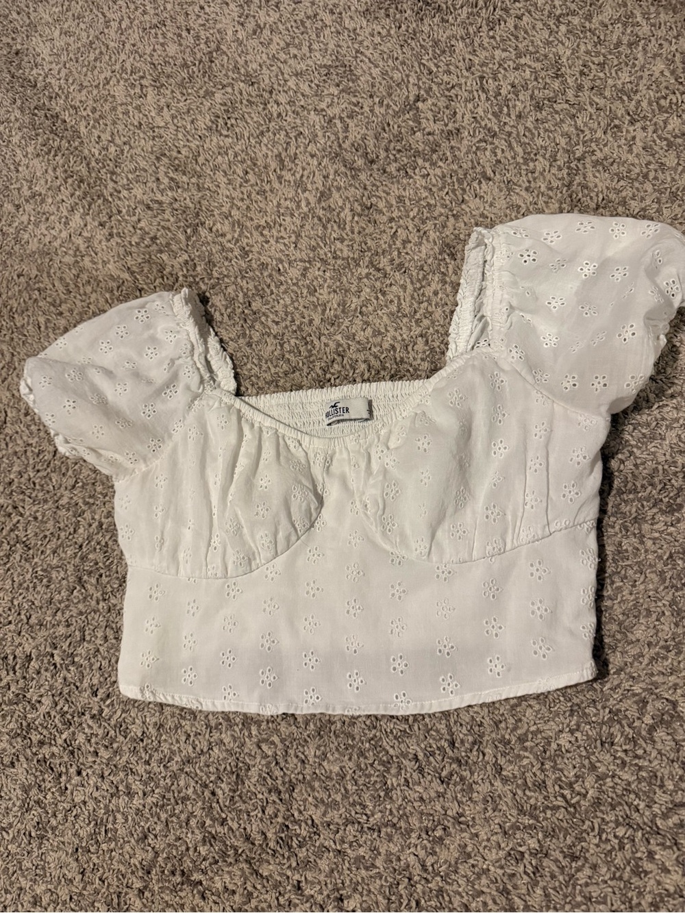 Hollister White Eyelet Puff Sleeve Crop Blouse